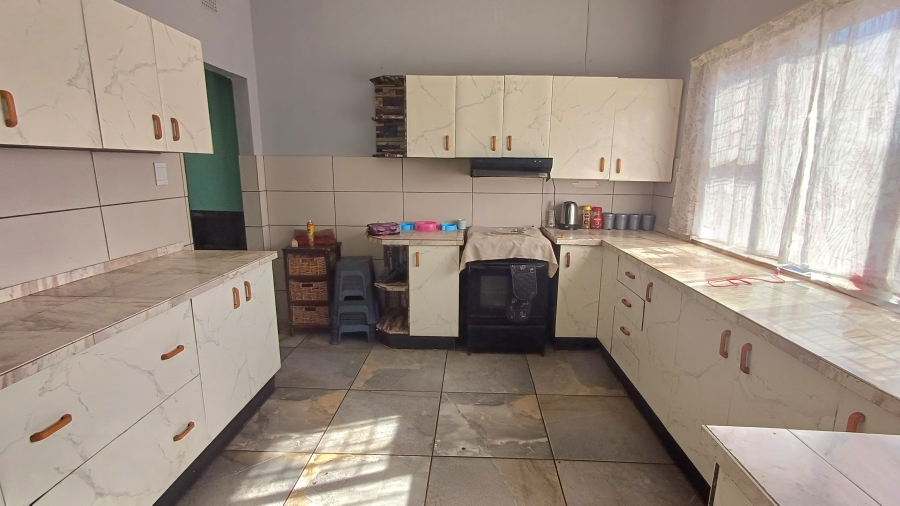 3 Bedroom Property for Sale in Van Riebeeck Hoogte Eastern Cape